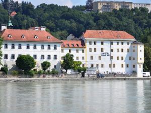Hotel Schloss Ort