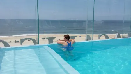 Macarico Beach Hotel Отели в г. Калван