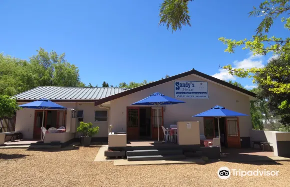 桑迪普雷斯酒店