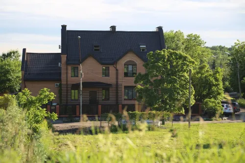 Tri Kota Hotel a Veliky Novgorod