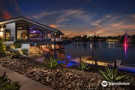 Lakehouse Resort