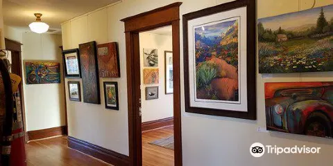 The Gallery at Ten Oaks
