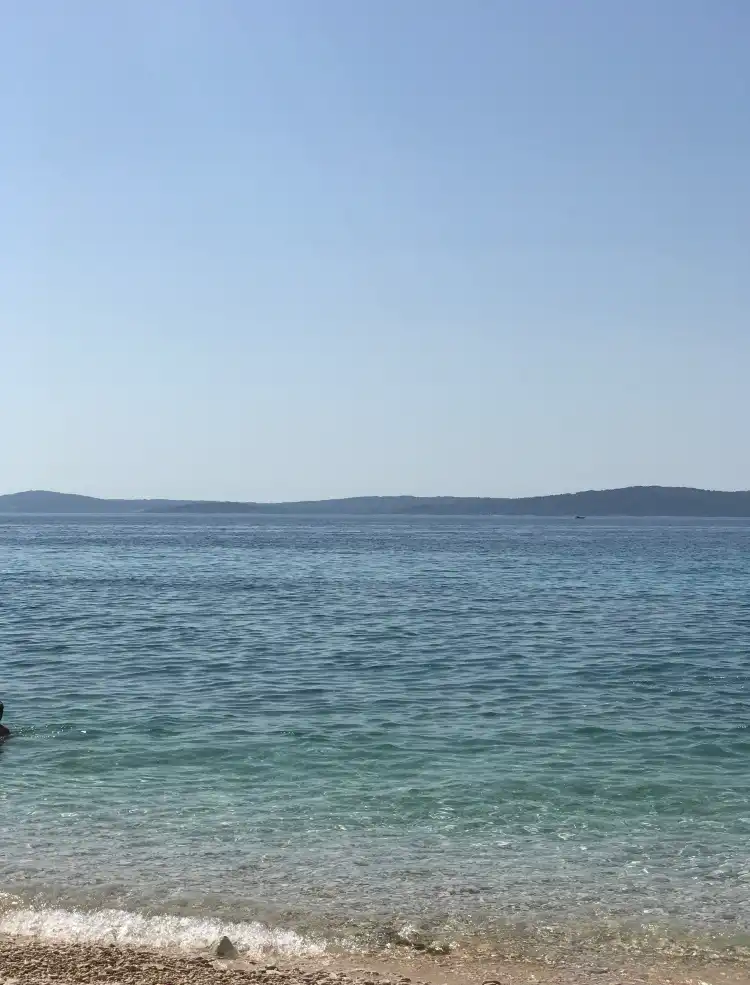 Hotels near Beach Vela Draga