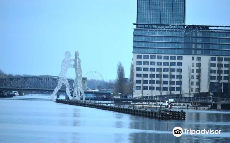 Molecule Man