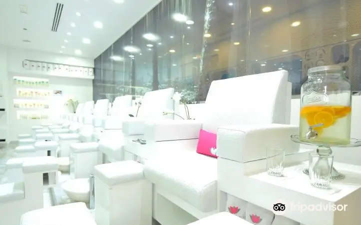 The White Room Beauty & Spa