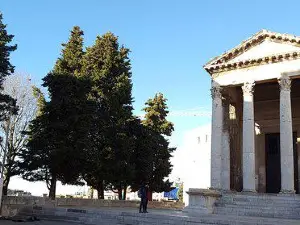 Temple of Augustus