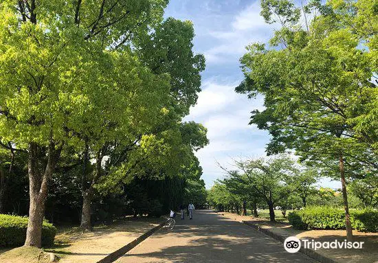 Karōyashikiato Park
