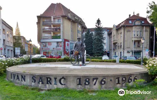 Ivan Sarić Monument