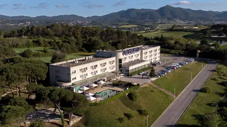 Augusta Barcelona Vallès Отели рядом с достопримечательностью «Masia de Can Coll»