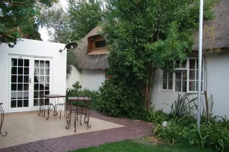 Little Eden Guest Lodge Отели в г. Фандербейлпак