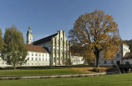 Fürstenfelder Hotel Отели в г. Гильхинг