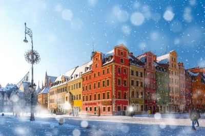 Tulip Hotels - Wroclaw Patio Hotel dekat Wroclaw's Dwarfs