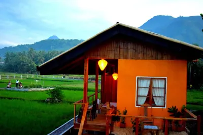 Guerrera Rice Paddy Villas Hotels near White Island