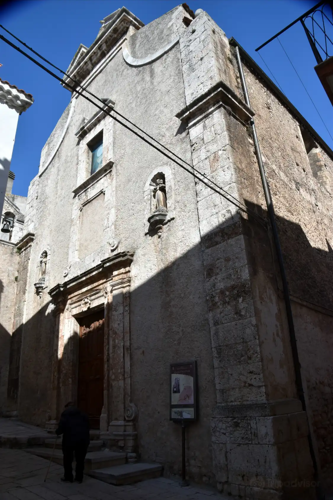 Hotels near Church of Saint Ursula
