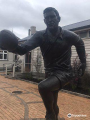 Sir Colin Meads Statue