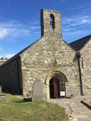 Eglwys Hywyn Sant - St Hywyn's Church