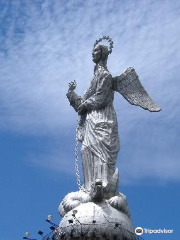 La Virgin del Panecillo