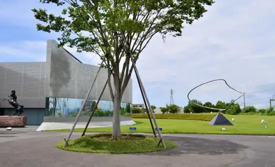 Hotels near Shihesido Art House