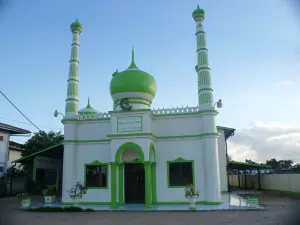 Ahmadiyya Muslim Nasir Mosque