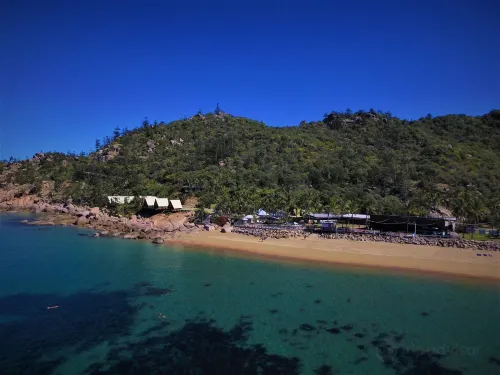 Nomads Magnetic Island Hotels in Nelly Bay
