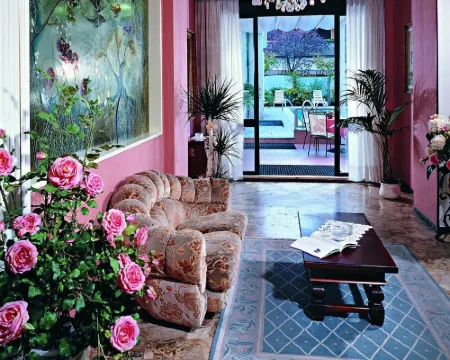 ホテル アドリアティカ リッチョーネのホテル