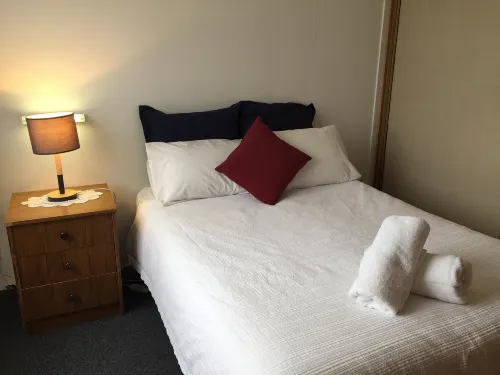 Regatta Point Tavern & Holiday Villas - Homestays