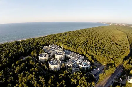 Hotel Senator Отели в г. Dzwirzyno