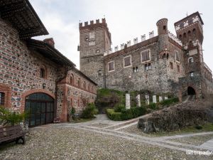 Castello di Pavone