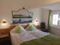 Hotel DreiKönig & Restaurant SeeGourmet Hotel di Immenstaad am Bodensee