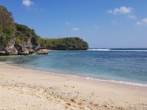 巴朗岸波因特海灘前沿酒店