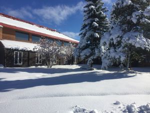 Slave Lake Inn & Conference Centre