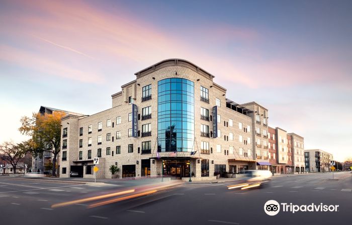 Bluemont Hotel