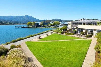 Acqua Hotel Hotels near Town Center Corte Madera