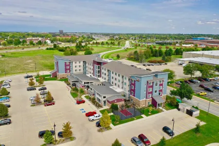 Residence Inn Bloomington Отели в г. Блумингтон