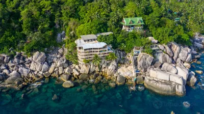 Hin Wong Apartments Dive & Snorkel Resort Hotels in Jansom Bay / Sai Nuan Beach