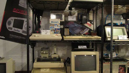 Mr Robot Shop - Computer Repair - Video Games - Museum