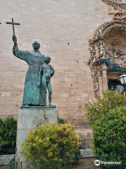 Estatua de Fray Junípero Serra