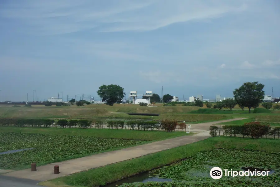 Ruins of Yasuda Castle History Square