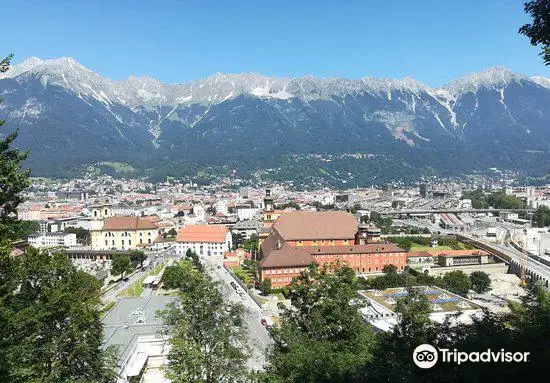 DAS TIROL PANORAMA mit Kaiserjägermuseum