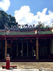 Banyan Tree Temple