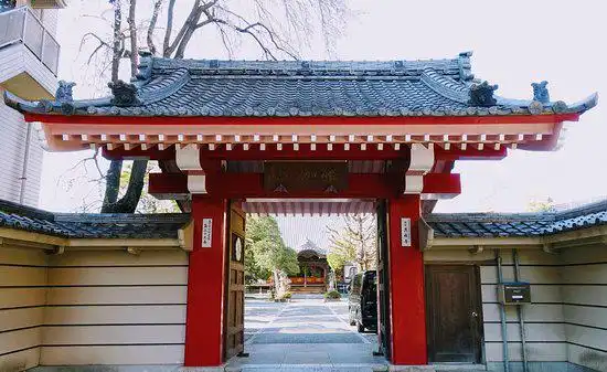Hotels near Shinpukuji Temple