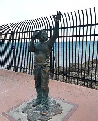 Hotels near Statue Of Bishop Albert Kee