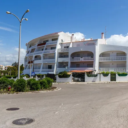 Auramar Beach Resort