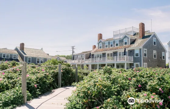 楠塔基特港景酒店