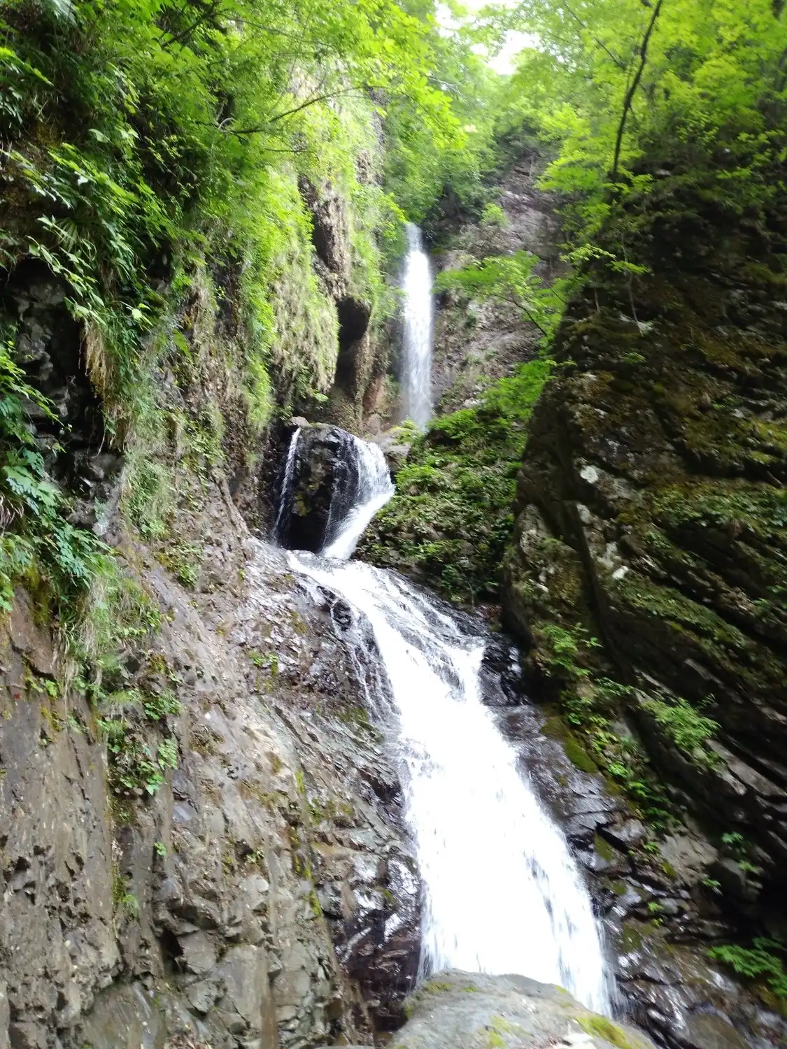 Hotels near Ryuka Falls