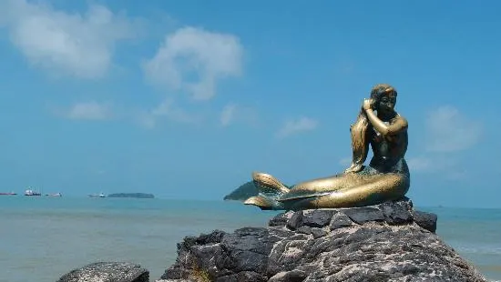 Golden Mermaid Sculpture