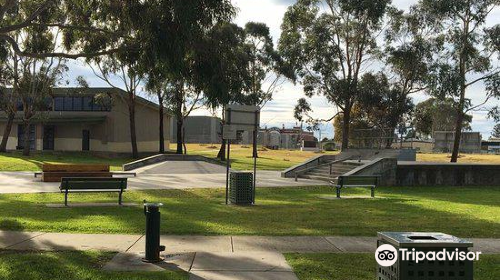 Cochrane Park Playground