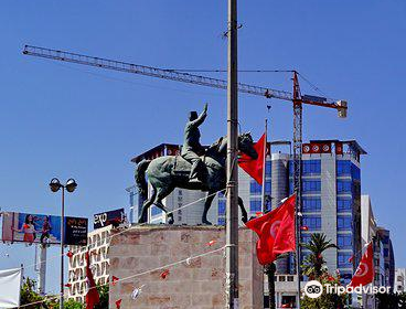 Equestrian Statue of Habib Bourguiba