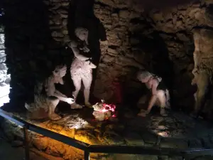 Risovača Cave
