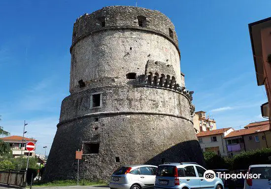 Tower of Castruccio Castracani